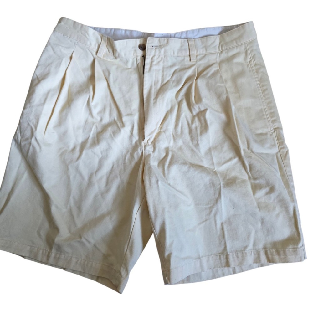 Roundtree & Yorke Mens 38 Pleated Chino Shorts Cream Yellow 100% Cotton Casual